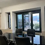 Amo Tower Center