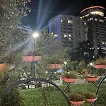 Amo Tower Center *