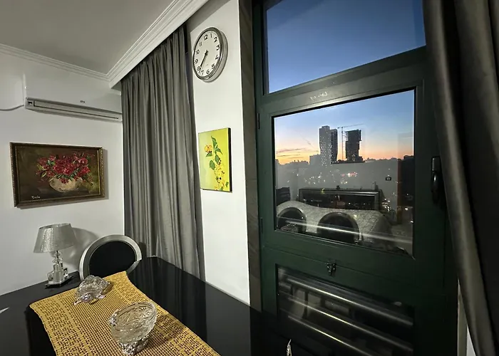 Amo Tower Center Apartamento *