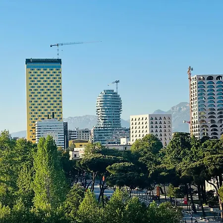 Amo Tower Center 地拉那