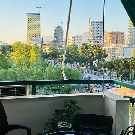 Amo Tower Center Lägenhet *