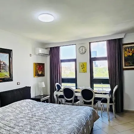 Amo Tower Center * Tirana