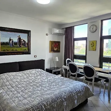 Lägenhet Amo Tower Center *